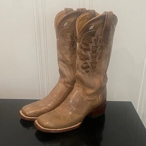 Idyllwind Women's Outlaw Western Performance Boots - Broad Square Toe